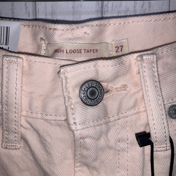 Womens Size 27 Levis High Loose Taper Peach Jeans NWT - Picture 2 of 5